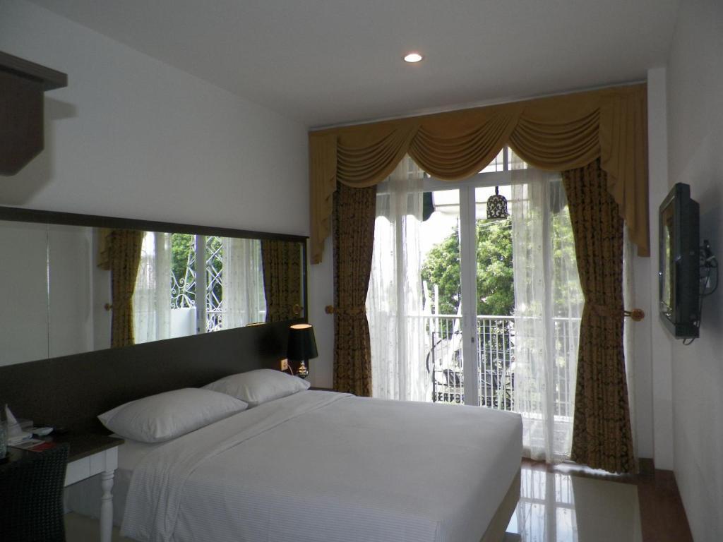 The Victoria Guesthouse Bandung Szoba fotó
